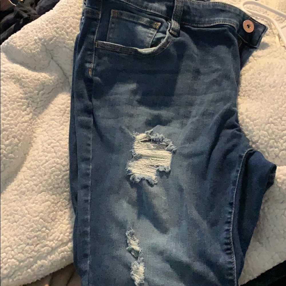 Boutique skinny 16w distressed jeans